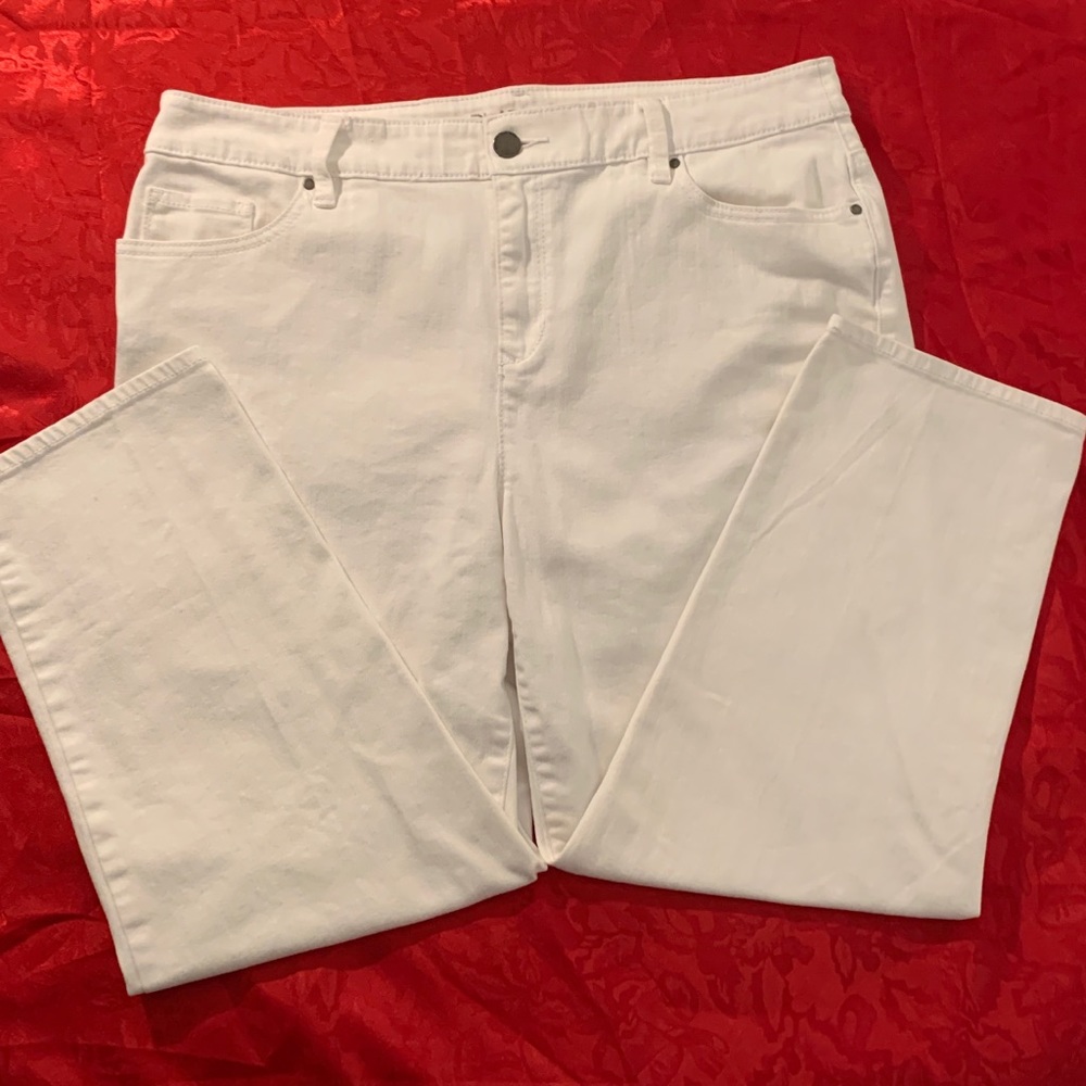 Chico’s Platinum White Crop Jeans SZ 2